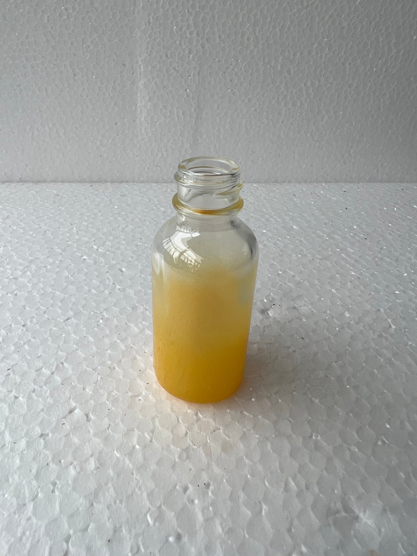 6-Pack Yellow Glass Dropper Bottles - 1oz Boston Bottles